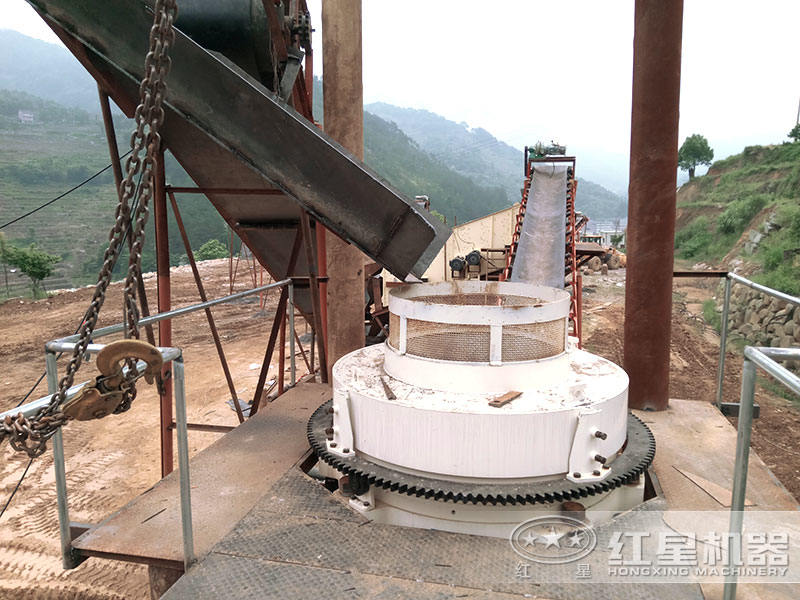 大型環(huán)保制砂生產線設備加工物料
