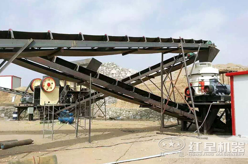 四川工業(yè)破碎機(jī)生產(chǎn)線現(xiàn)場(chǎng)