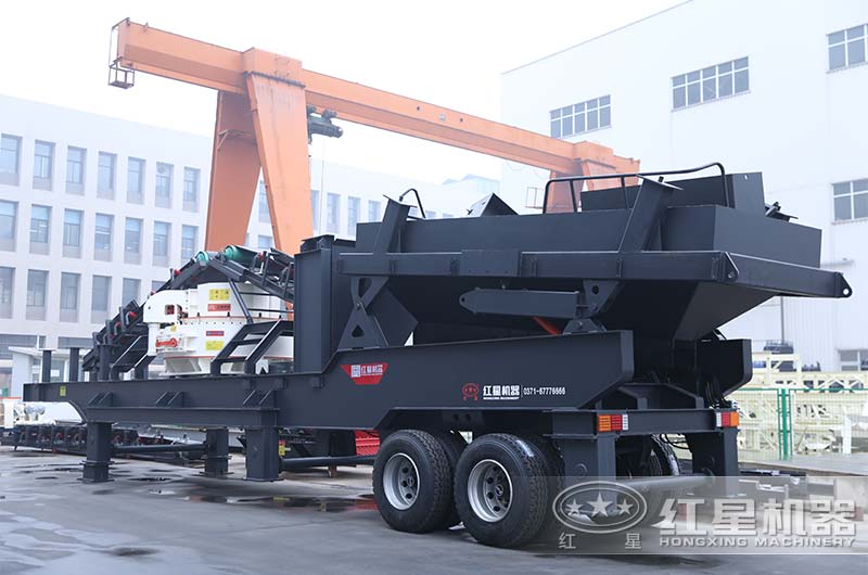 小型移動沖擊式碎石機(jī)