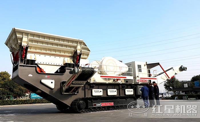移動(dòng)碎石機(jī)設(shè)備車間驗(yàn)機(jī)